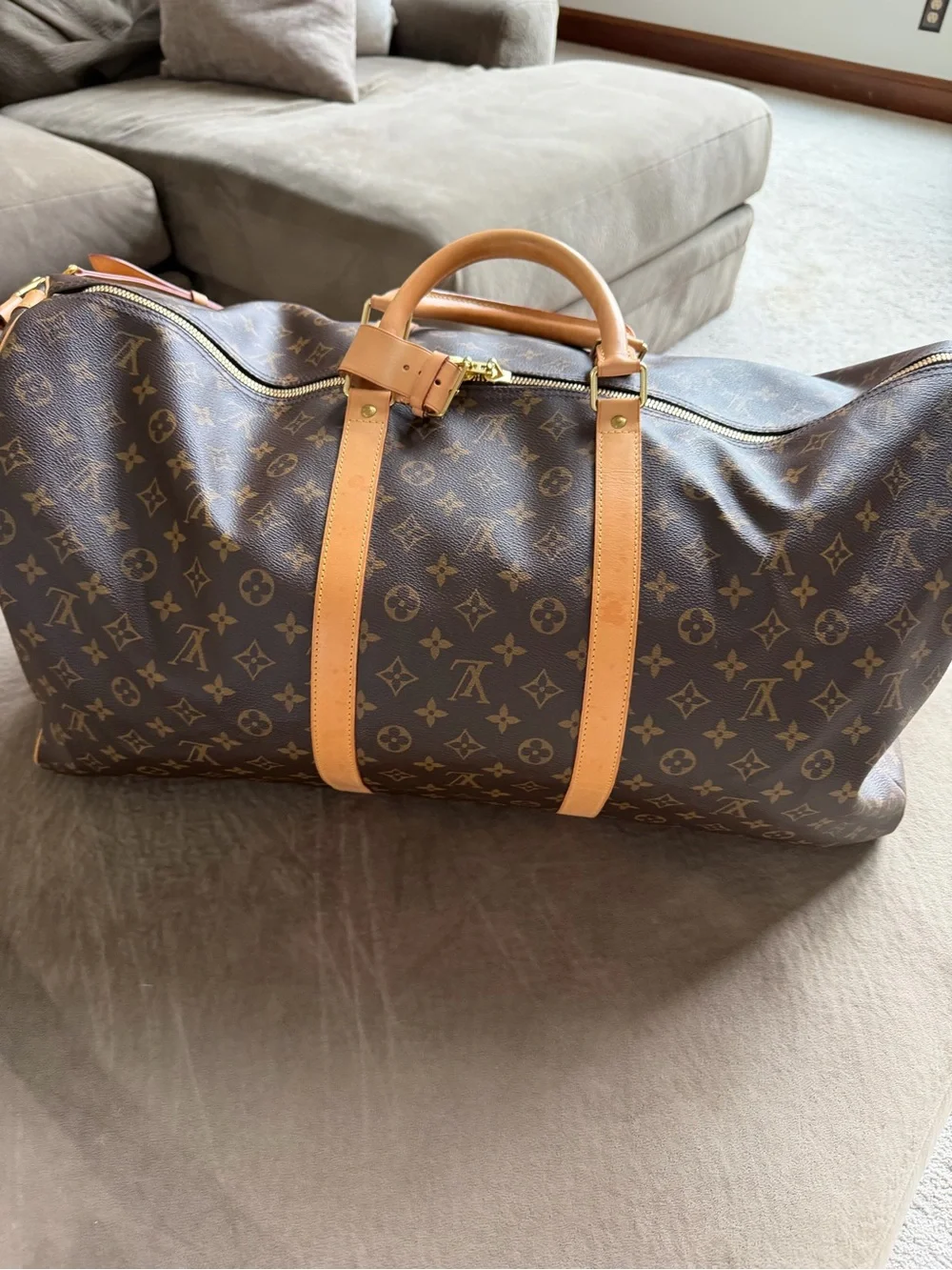 Louis Vuitton Monogram Keepall 60 Duffle Bandouliere Bag 55  🤎